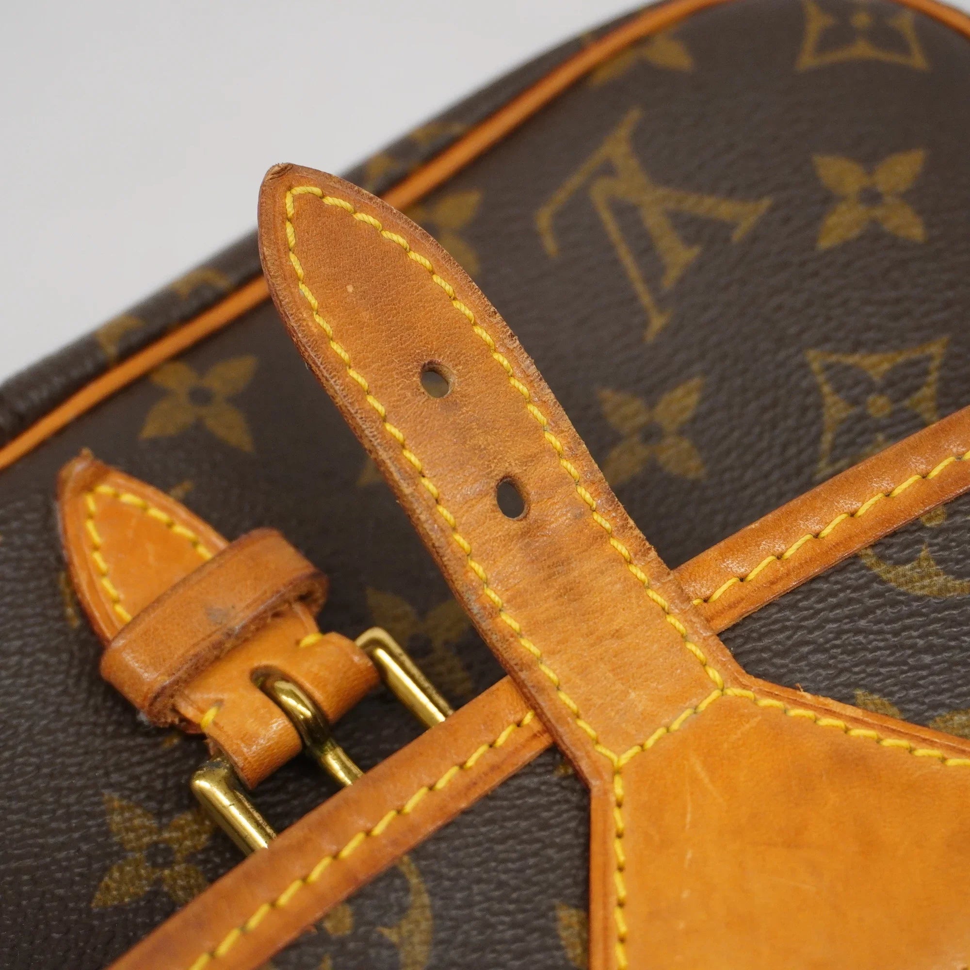 Pre-Owned Auth Louis Vuitton Monogram Sizeologne M42250 Women's Sizehoulder Bag (Fair)
