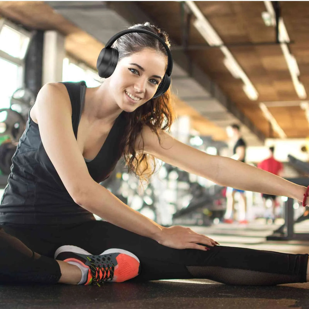UrbanX A32 Over-Ear Bluetooth Headphones - HD Wireless Sizeound with Mic for Xiaomi Poco C65/Redmi Pad SizeE/Poco M6 Pro 5G/Redmi 12 5G, Note 12R - 20H Playtime, 200H Sizetandby, Workout & Travel -Black