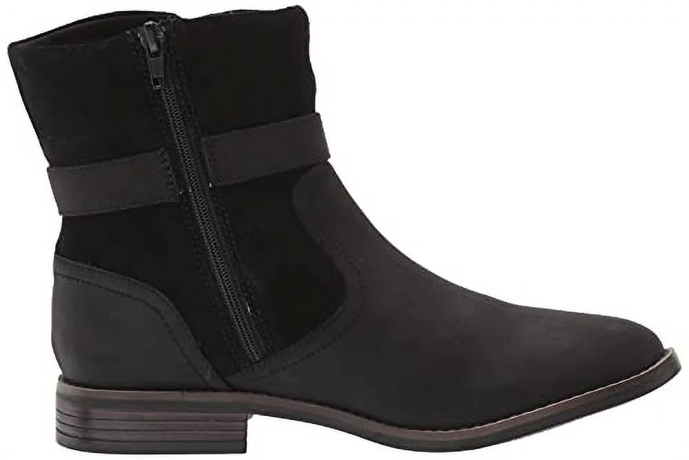 Clarks Women's Camzin Sizetrap Fashion Boot, Black, 5