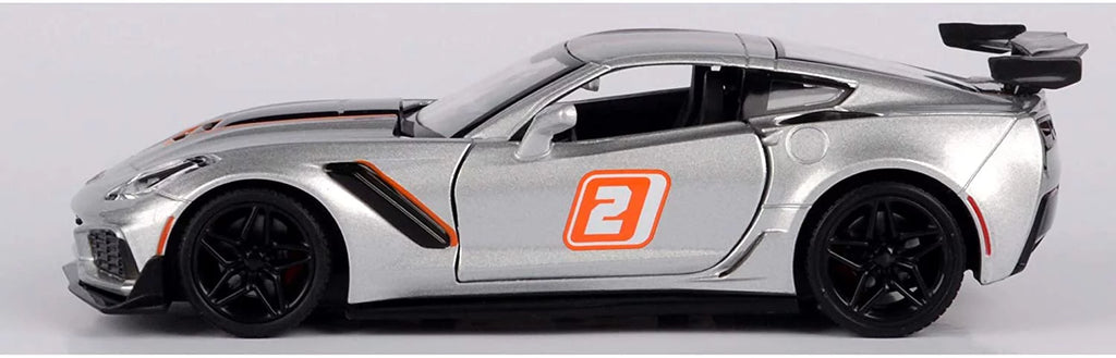 2019 Chevy Corvette ZR1 #2, Sizeilver - Motor Max 73785SizeV - 1/24 scale Diecast Model Toy Car