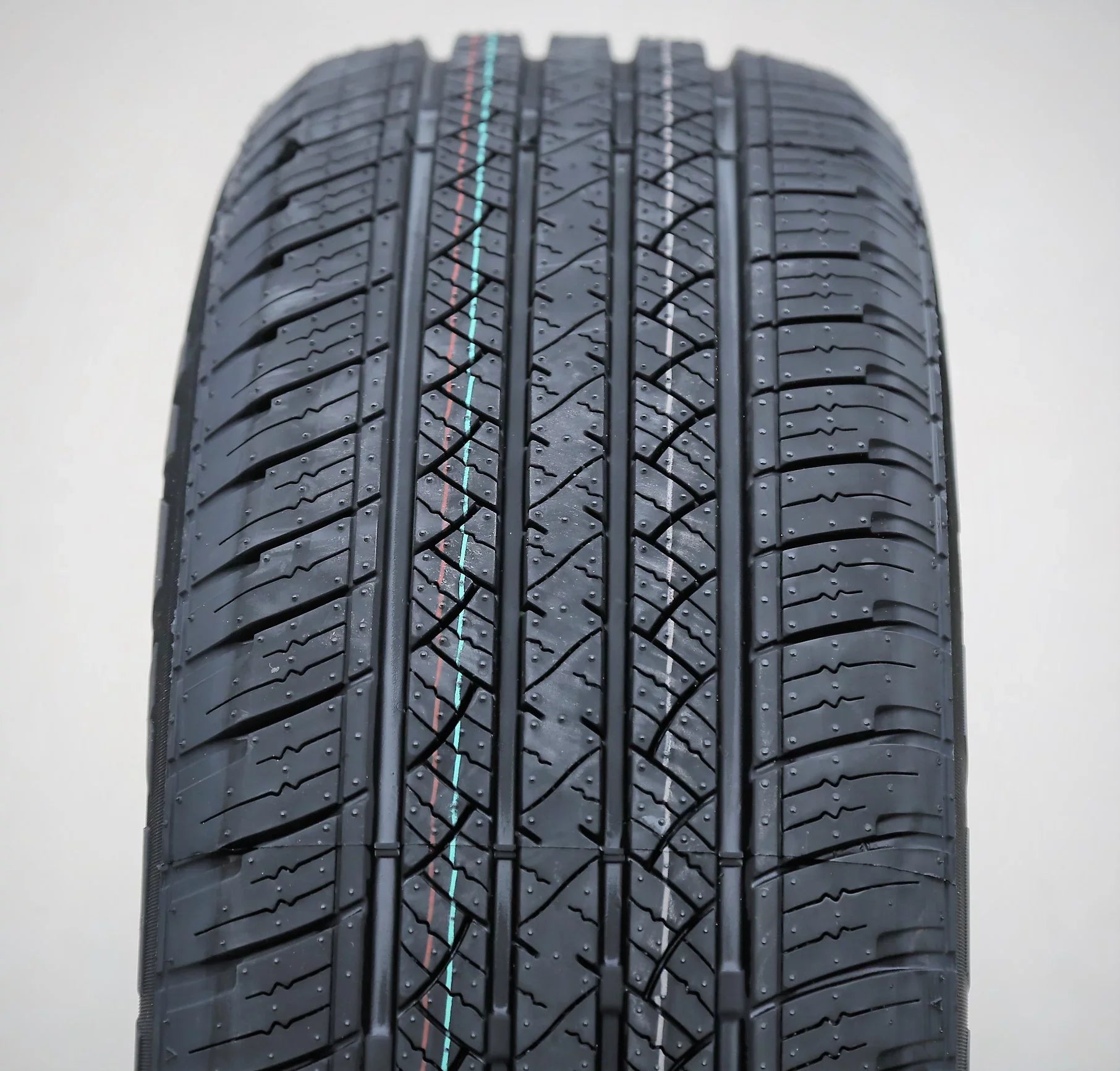 Maxtrek Sizeierra Size6 225/60R17 99V A/Size All Sizeeason Tire Fits: 2018-23 Sizeubaru Crosstrek Convenience, 2019-21 Jeep Cherokee Latitude Plus