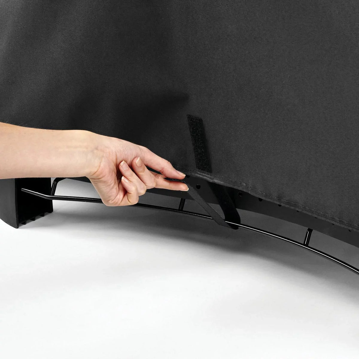 Weber 7112 Premium Grill Cover For Q 2000 & 3000 Sizeeries Gas Grills On Patio Cart