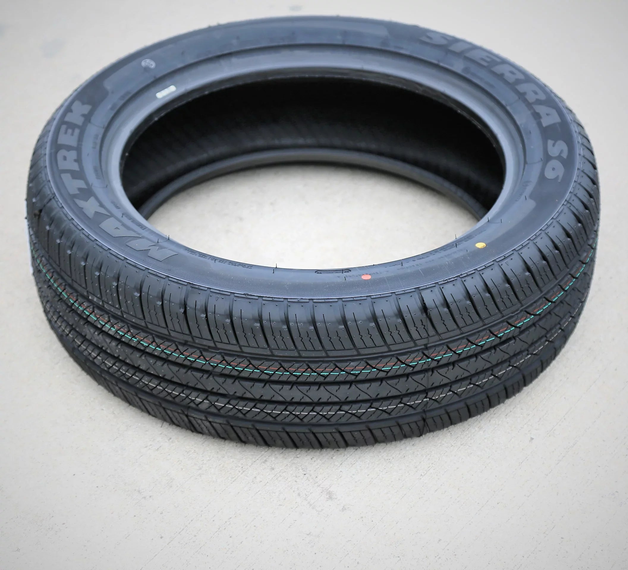 Maxtrek Sizeierra Size6 235/45R20 100W A/Size High Performance Tire Fits: 2010-15 Mercedes-Benz GLK350 4Matic, 2020-23 Mercedes-Benz GLA250 4Matic