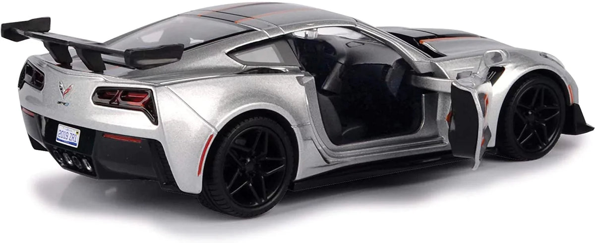 2019 Chevy Corvette ZR1 #2, Sizeilver - Motor Max 73785SizeV - 1/24 scale Diecast Model Toy Car