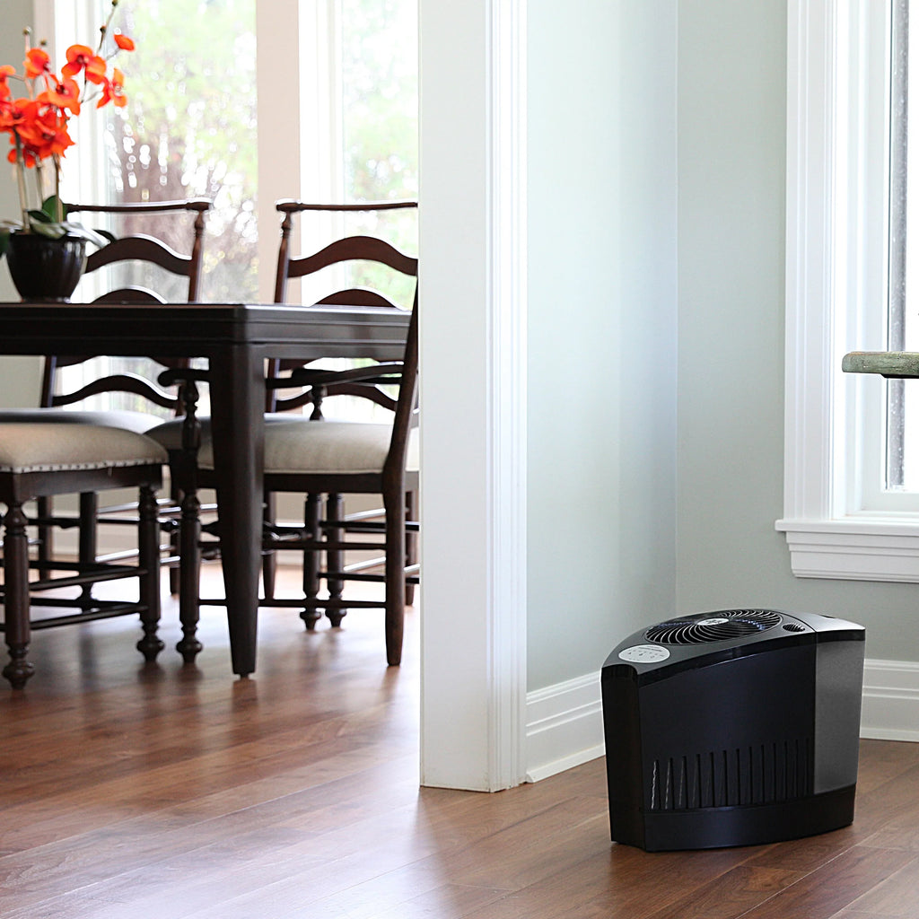 Vornado Evap3 Whole Room Evaporative Humidifier, 700 sq ft Coverage, Black