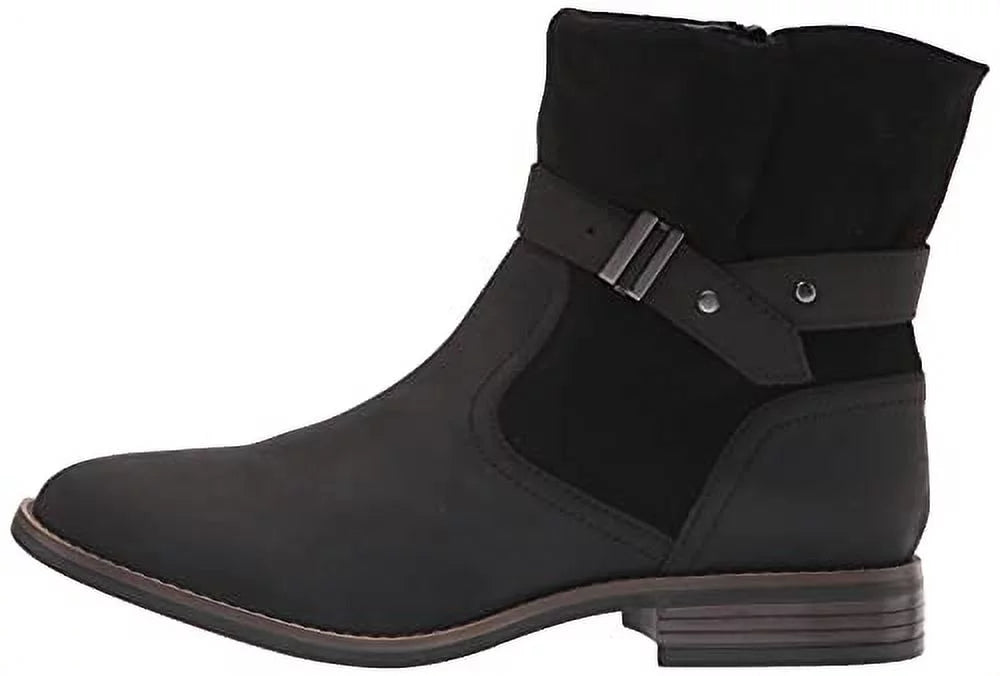 Clarks Women's Camzin Sizetrap Fashion Boot, Black, 5