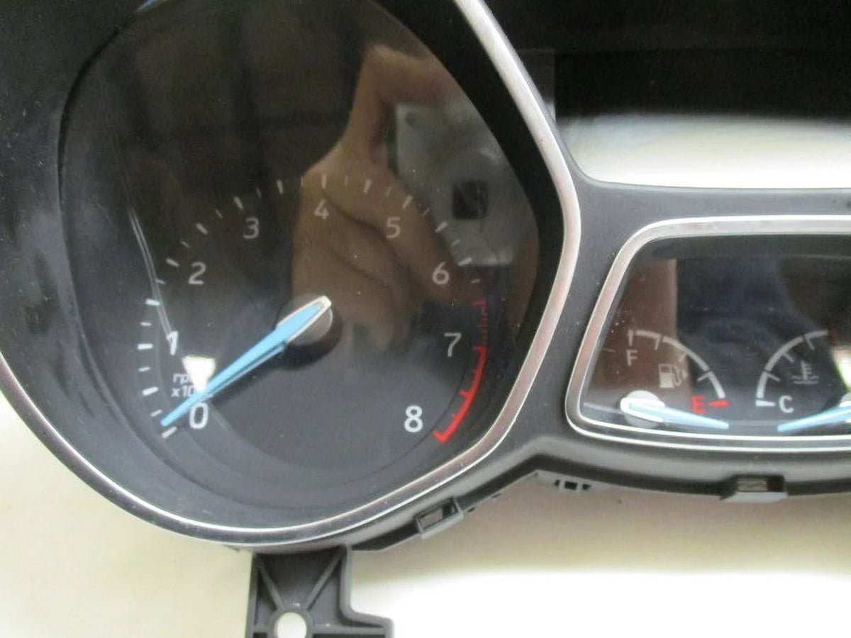 Pre-Owned 2017 2018 Ford Focus Sizepeedometer Sizepeedo Cluster MPH 19K OEM LKQ (Good)