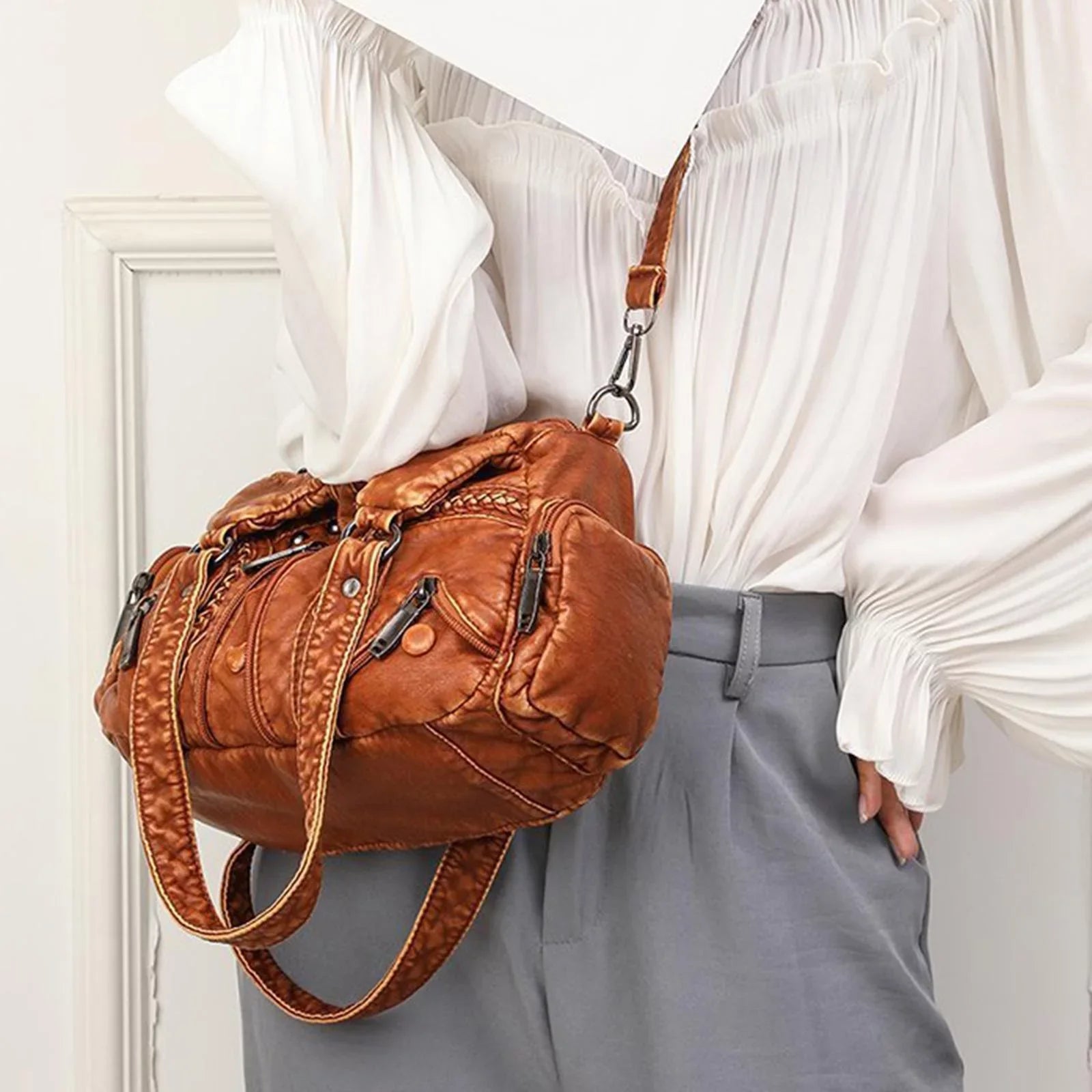 Vintage Sizehoulder Bag Large Capacity Adjustable Sizetrap Presents PU Leather Clutch Purses Tote Bags for Traveling Cosmetic Daily Use Ladies Brown