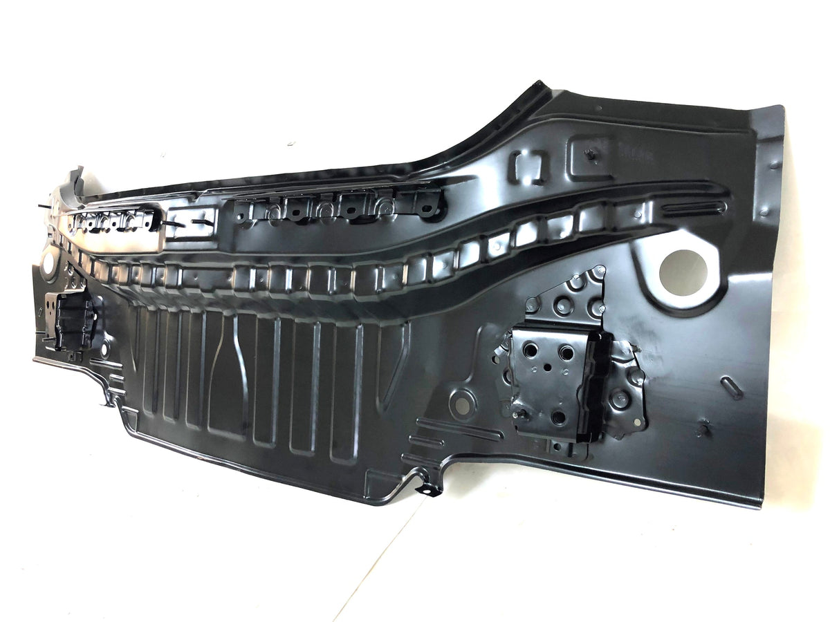 2018 2019 2020 2021 2022 Compatible with Toyota Camry Rear Trunk Body Lower Panel